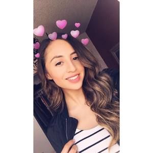 Meet your Posher, Anahi